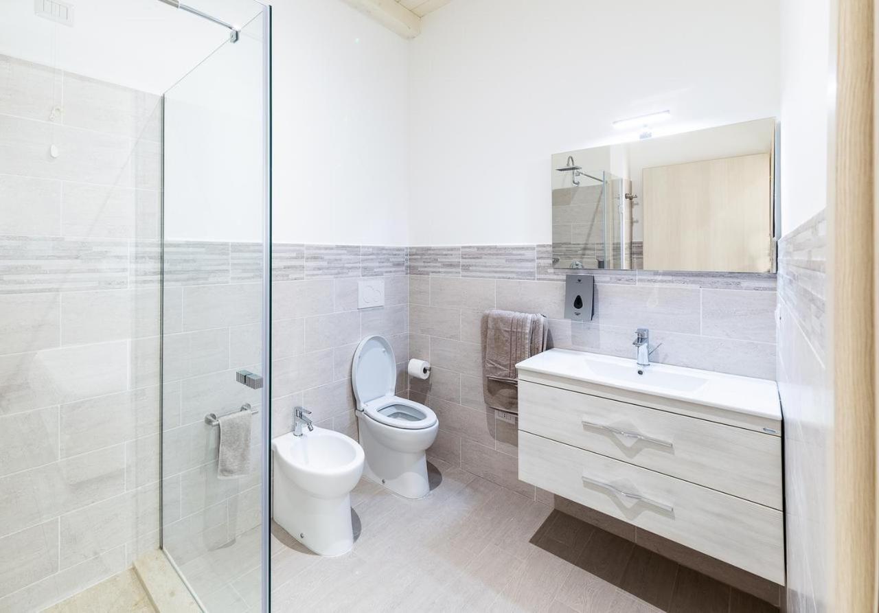 La Promenade Rooms & Suites Olbia Esterno foto