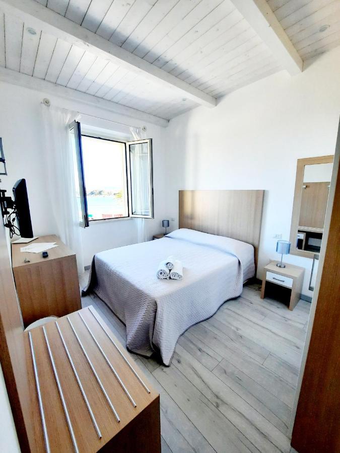 La Promenade Rooms & Suites Olbia Esterno foto