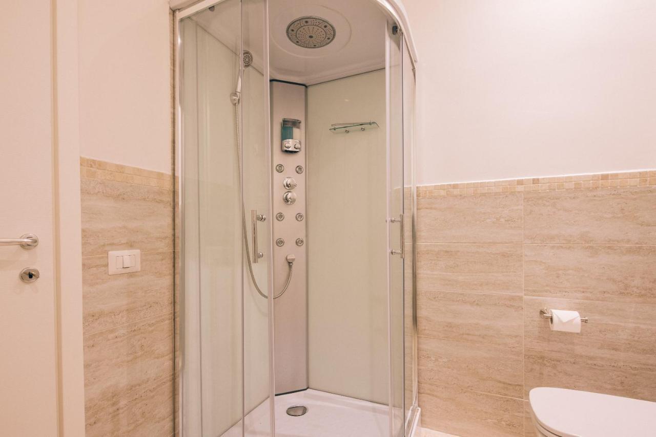 La Promenade Rooms & Suites Olbia Esterno foto